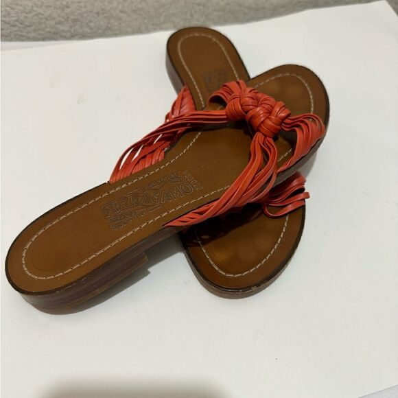 Salvatore Ferragamo Sandals 8 B Red Leather Strappy flats - Picture 3 of 6
